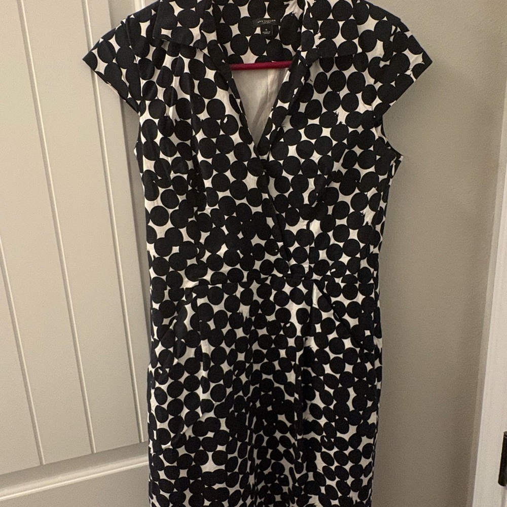 Ann Taylor Black and White Circle Print Midi Dress